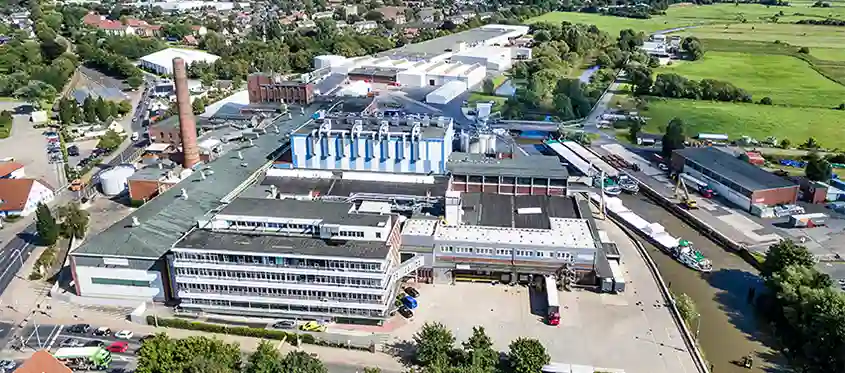 Feldmuehle Advances Restructuring and Strengthens Sales