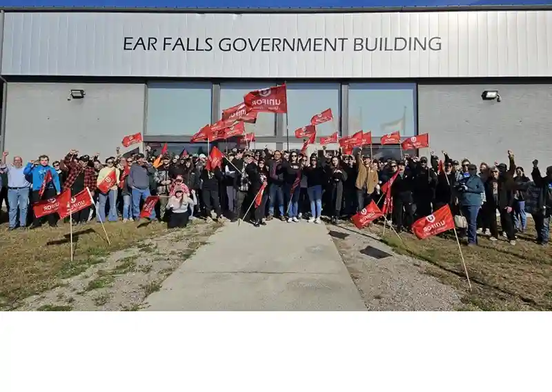 Ear Falls Rallies to Protect Forestry Jobs