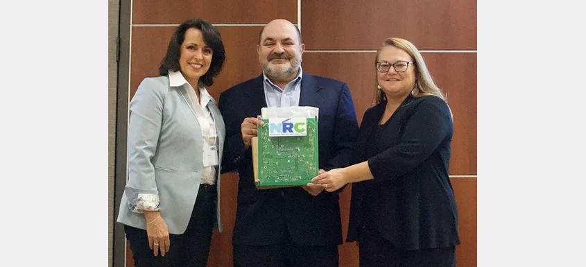 (Left to Right) Jan Martin, Domtar; Peter Adrian, Chairman - NRC Board of Directors; Teresa Bradley (President NRC - Board of Directors) (CNW Group/Domtar)