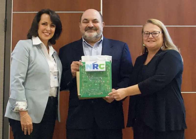 (Left to Right) Jan Martin, Domtar; Peter Adrian, Chairman - NRC Board of Directors; Teresa Bradley (President NRC - Board of Directors) (CNW Group/Domtar)